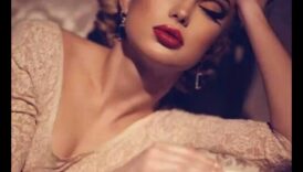 سحر خالد: الجاذبية الدائمة لأساليب مكياج هوليود القديمة