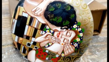 لآلئ العاطفة: شغف مجوهرات الزفاف